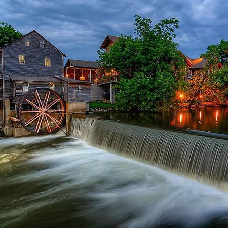 Key Lime Pie, Hot Tub,Wifi, 1089 Free Tickets Each Paid Day, Dollywood And More Gatlinburg Dış mekan fotoğraf